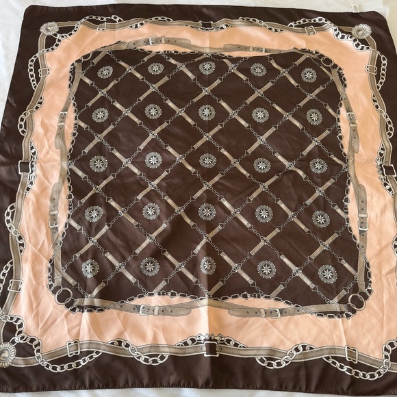 Italian Made Equestrian Chain Print Scarf